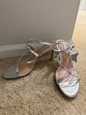 Steve Madden Silver Strappy High Heel Sandals - Size 10